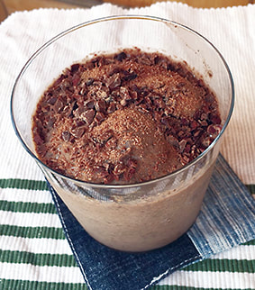 【黒滝サク渾身の1品】有明海の干潟をイメージた、潟フラペチーノ(チョコバナナ)